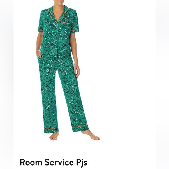 Matching pajama set 🐆 💚 - Picture 3 of 3